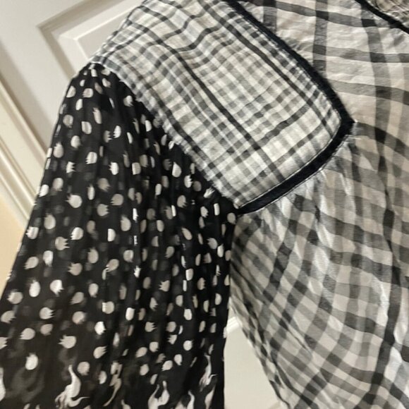 BL-NK BLOUSE MIRANDA PEASANT MONOCHROMATIC BLACK/WHITE SHEER PRINT Sz S BADDIE - Picture 5 of 16